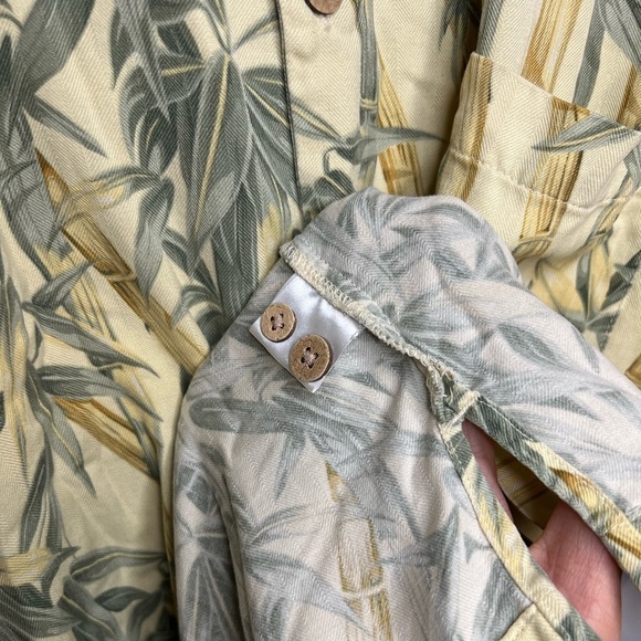 Jamaica Jaxx Mens Short Sleeve Silk Button Down Shirt Hawaiian Vacation Size M - Picture 6 of 8